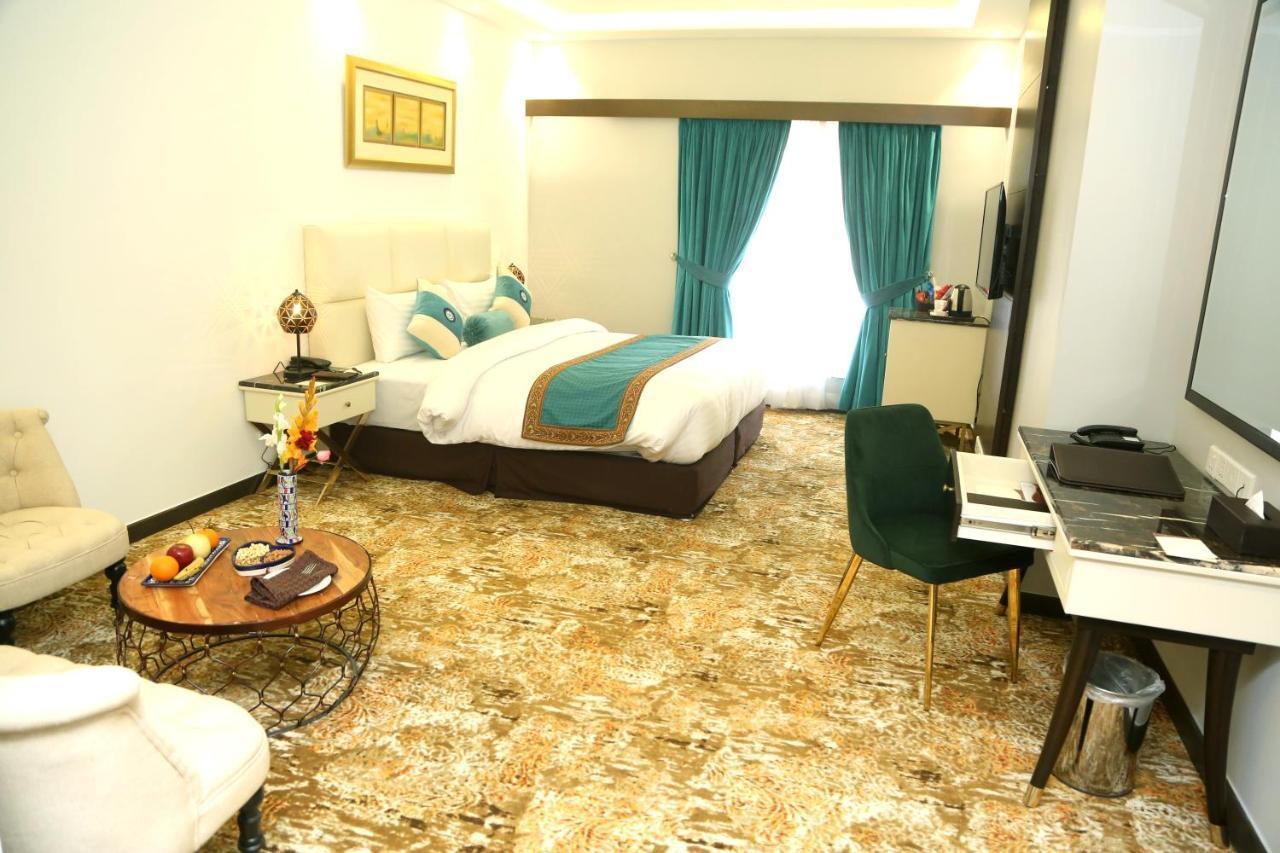 Faletti'S Grand Hotel Multan Exterior foto